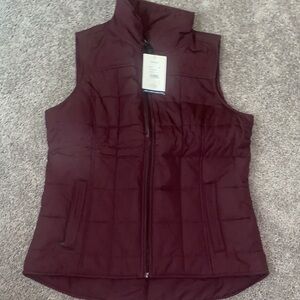 Women's ARIAT Burgundy Quilted Vest